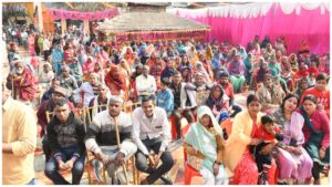 Deoria blanket distribution DM Divya Mittal chief guest event