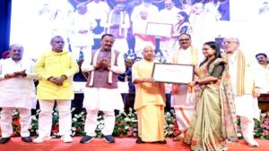 UPPSC से चयनीत 932 नए अधिकारियों को मिली नियुक्ति, CM योगी बोले- “अब भर्ती प्रक्रिया पूरी तरह पारदर्शी”